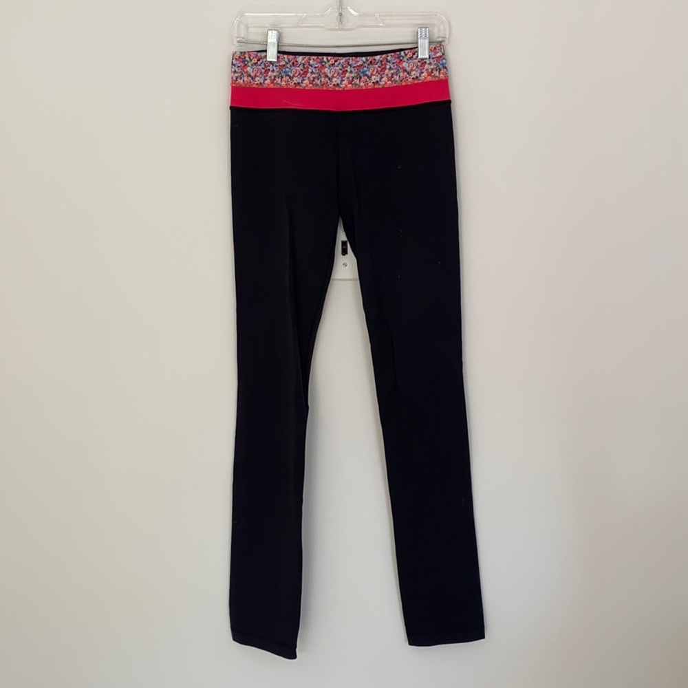 Lululemon Straight Leg Yoga Pants w/ Floral Waist